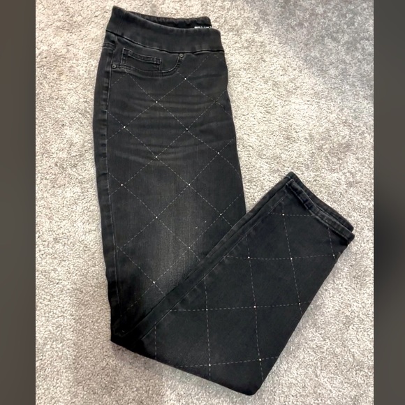 Pull On Dark Designed Jeggings - Picture 1 of 7
